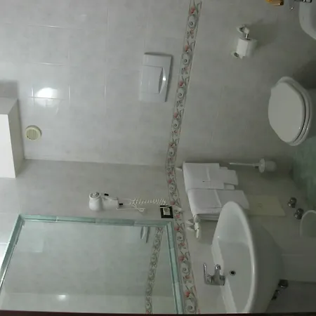 Hotel Angelina 3*
